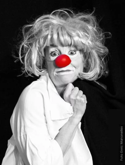 mujeres-payasas II-posdata-digital-press