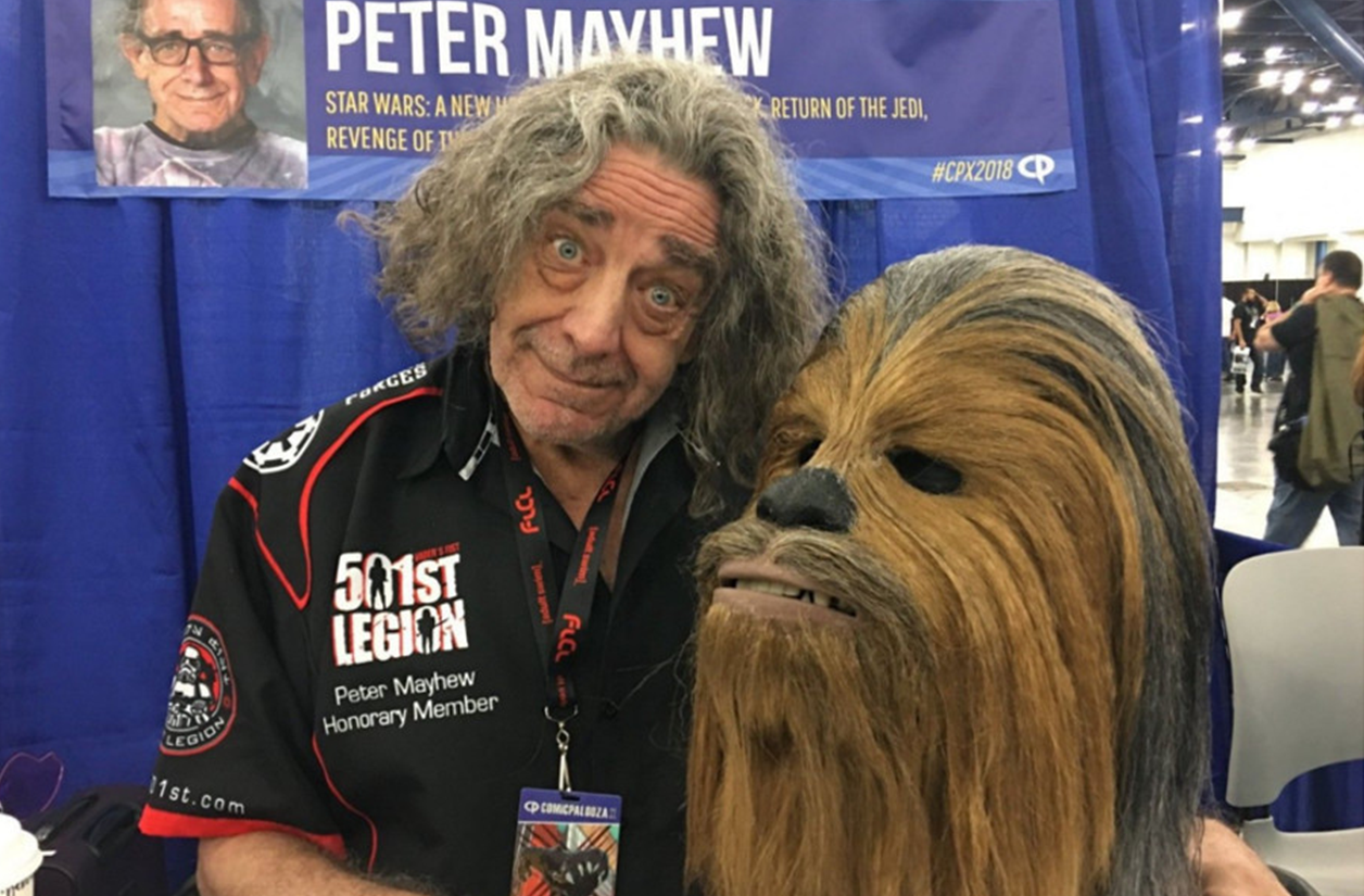 Ha muerto Peter Mayhew, el actor que dio vida a Chewbacca