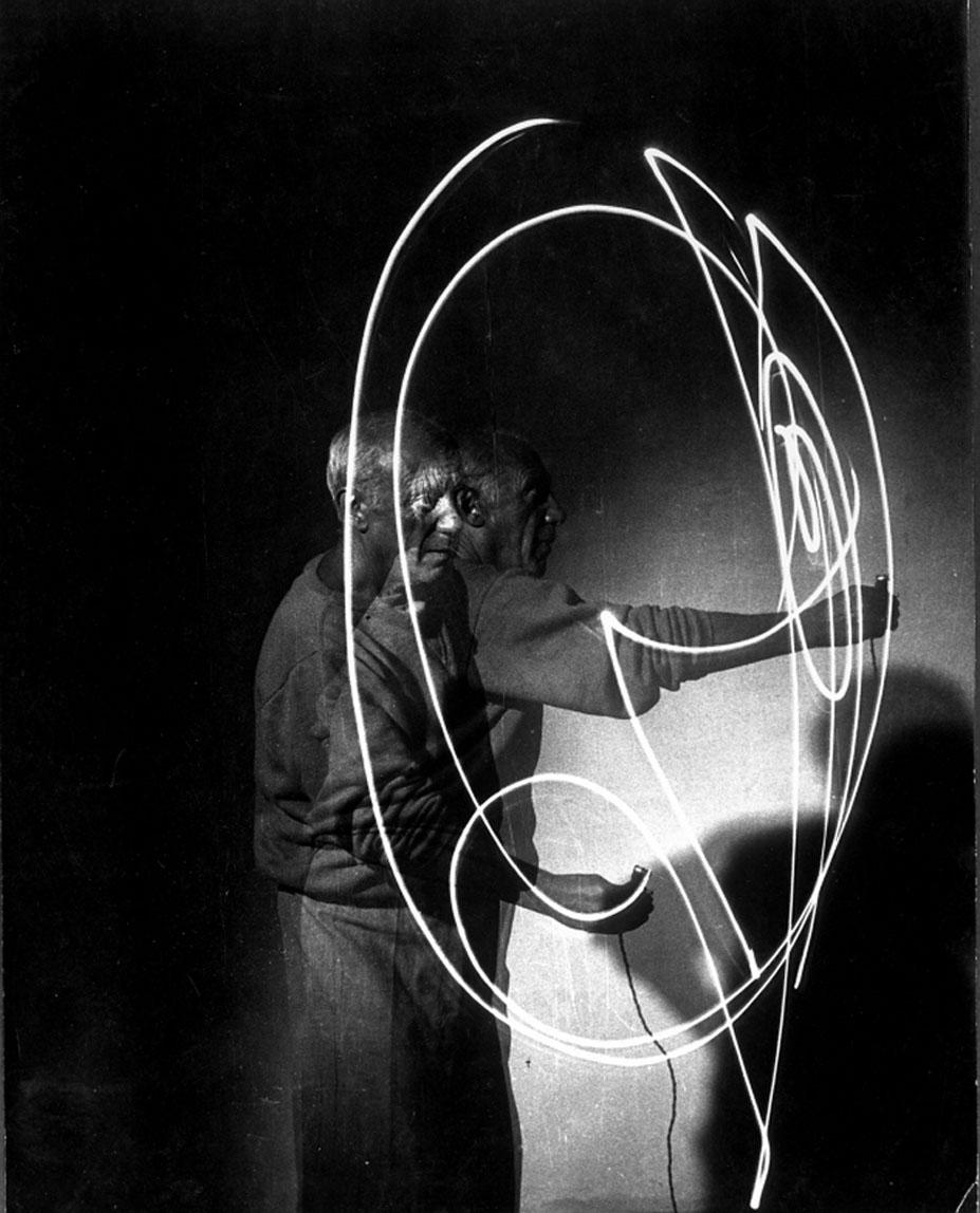 painting-light-pablo-picasso-1