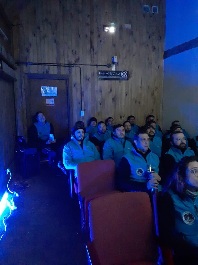 Fue reinaugurada la única sala de cine de la Antártida-posdata-digital-prress