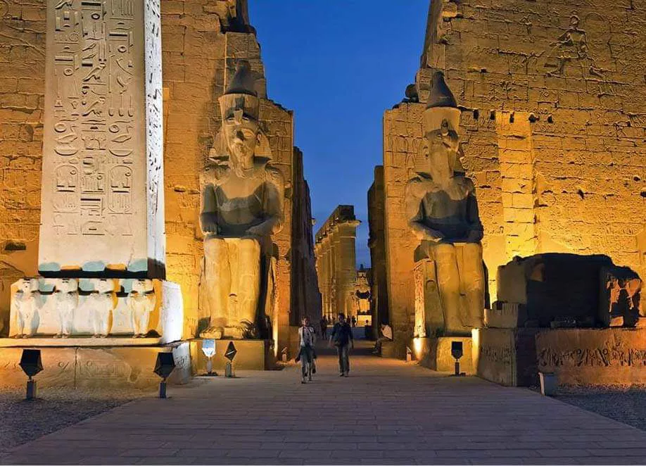 Tours: salida desde Buenos Aires (Argentina)  hacia  Egipto