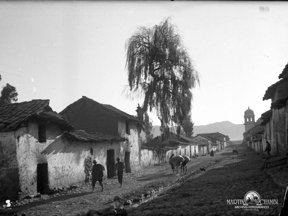 Martin-Chambi-Machu-Picchu-Calles-del-Cusco-10