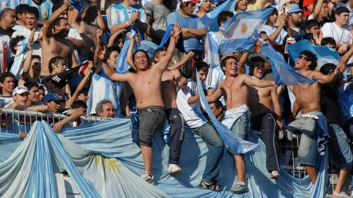 El papel de las barras bravas en el escenario internacional-posdata digital press